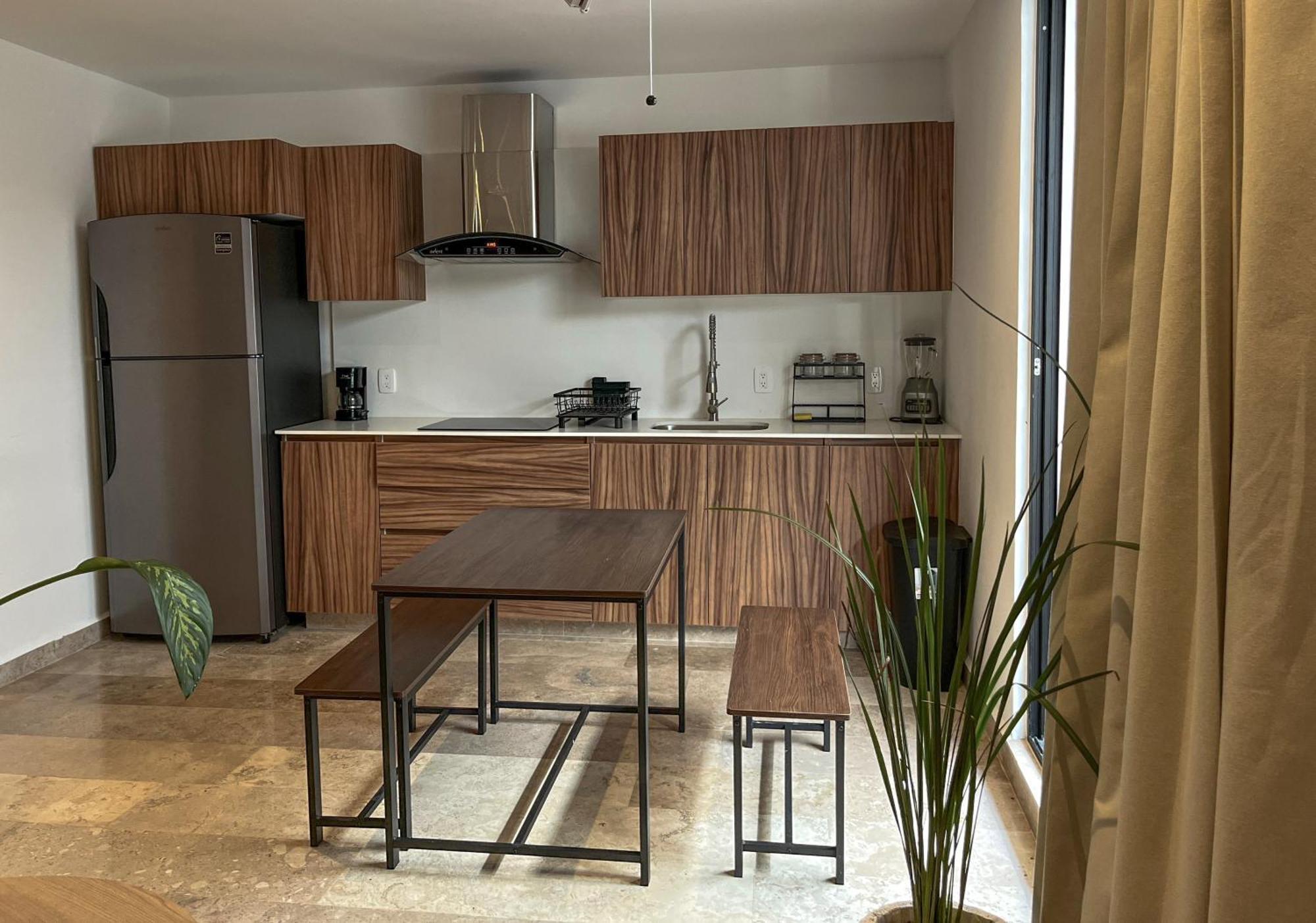 Luxury Private With Private Bathroom Private Pool On Roof Apartment